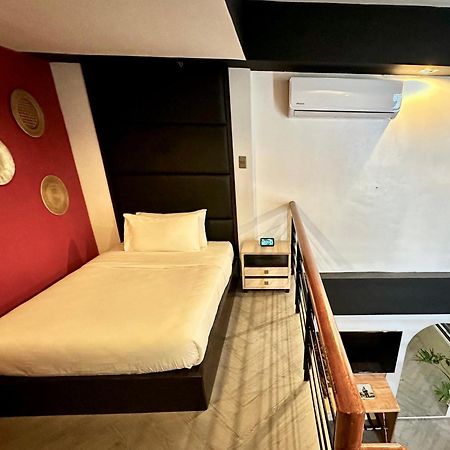 Havitat Boutique Hotel Makati City Esterno foto