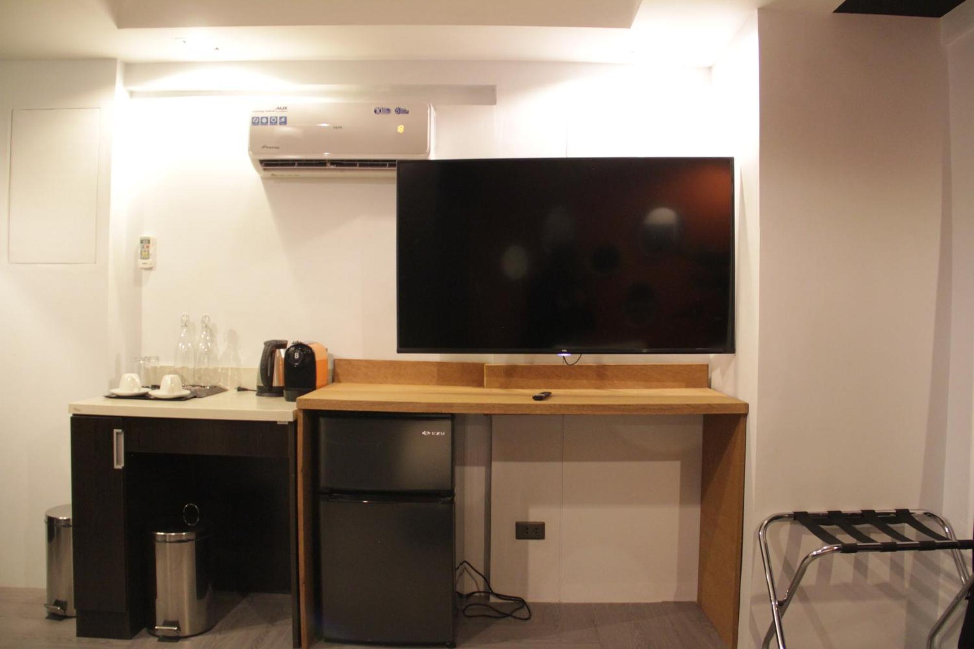 Havitat Boutique Hotel Makati City Esterno foto