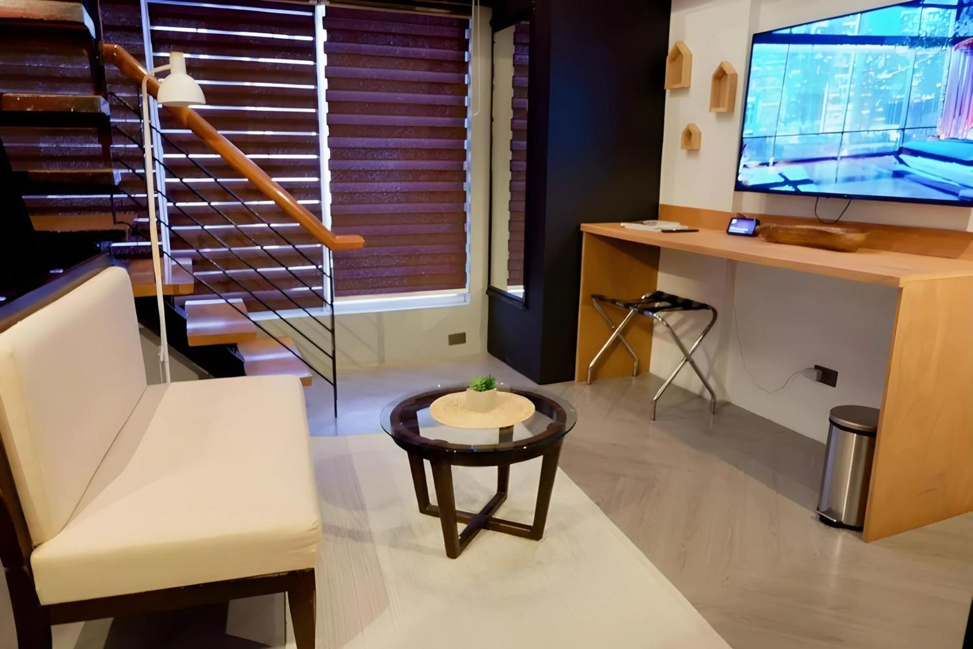 Havitat Boutique Hotel Makati City Esterno foto